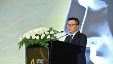 Ông Lê Quốc Minh, Tổng Biên tập Báo Nhân dân, Trưởng ban tổ chức giải thưởng phát biểu tại lễ công bố.(Ảnh:PV/Vietnam+)