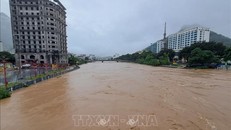 Nước sông Lô qua thành phố Hà Giang lên cao, gây ngập lụt các hộ sống ven sông. Ảnh: Đức Thọ/TTXVN