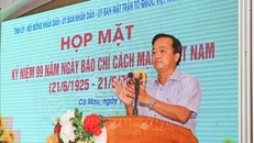 Tôn vinh, động viên những người làm báo giữ "tâm sáng, bút sắc"