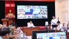 GS. Huỳnh Văn Chương, Cục trưởng Cục quản lý chất lượng (Bộ GD&ĐT) tạo thông tin. Ảnh: GD