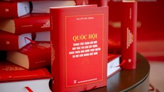 Cuốn sách tuyển chọn 95 bài viết, bài phát biểu và trả lời phỏng vấn của Đồng chí Tổng Bí thư Nguyễn Phú Trọng. Ảnh: QH