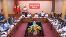 Đại biểu Quốc hội tỉnh Bắc Kạn chất vấn. Ảnh: QH