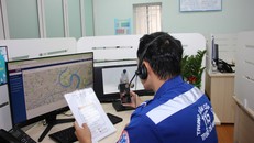 Cấp cứu bé sinh non trên xe ô tô qua cuộc gọi video call