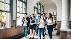 Ứng dụng mô hình SaaS để chuyển đổi số trong giáo dục