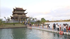 Lễ hội đầu Xuân - Hướng về những giá trị cội nguồn tốt đẹp