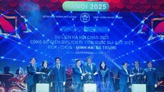 Khai mạc chương trình "Du lịch Hà Nội chào 2025 - Get on Hanoi 2025"