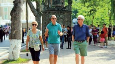 Việt Nam đón 12,23 triệu khách quốc tế trong 7 tháng