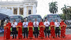 VinBus khai trương tuyến buýt điện miễn phí E11 - Phục vụ người dân tham quan các điểm du lịch nổi tiếng của Thủ đô