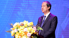 Bộ trưởng Nguyễn Kim Sơn phát biểu tại hội nghị. (Ảnh: Bộ GD-ĐT)