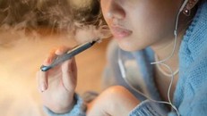 Gia tăng tình trạng lạm dụng "thuốc lá zombie"