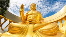 Du khách sẽ được chiêm bái tượng Phật Câu Na Hàm Mâu Ni tại núi Bà Đen đúng vào Tết Dương lịch