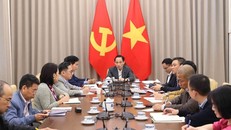 Ông Lê Hoài Trung, Bí thư Trung ương Đảng, Bộ trưởng Ngoại giao chủ trì cuộc họp. 