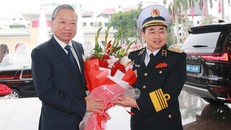 Lãnh đạo Quân chủng Hải quân đón Tổng Bí thư Tô Lâm. 