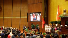 Thủ tướng Chính phủ Lê Minh Hưng tuyên thệ nhậm chức. 