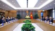 Thủ tướng Lê Minh Hưng tiếp ông Hà Vĩ, Đại sứ Trung Quốc tại Việt Nam.