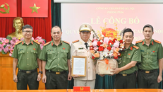 Cấp ủy, Ban Biên tập An ninh Thủ đô chúc mừng Trung tá Đỗ Trần Quân