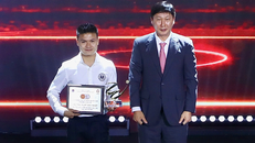 Quang Hải hay nhất V-League 2025-2026