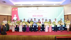 Biểu dương 106 gia đình tiêu biểu và 69 học sinh xuất sắc ngành Y tế