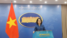 Người Phát ngôn Bộ Ngoại giao Phạm Thu Hằng trong cuộc họp báo thường kỳ chiều 1/10, tại Hà Nội.
