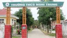 Hiệu phó bị con trai hiệu trưởng dọa “ném mìn nổ tung nhà”