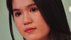 'Nữ hoàng nội y' Ngọc Trinh và những năm tháng tuổi thơ đầy cơ cực