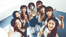 Nhóm nhạc Hàn Quốc bị tạm giữ ở Mỹ vì nhầm là gái gọi