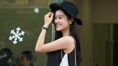 Á hậu Huyền My được săn đón ở Myanmar