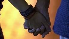 Tiết lộ đề thi cho người yêu, giáo sư lĩnh án tù