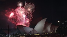 Pháo hoa rực rỡ khắp thế giới chào đón năm mới 2016