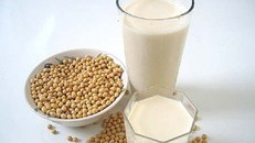 Sữa đậu nành chẳng khác nào thuốc độc với những người mắc bệnh này
