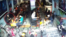 Hết hồn với cô gái ngồi net 7 ngày... không tắm