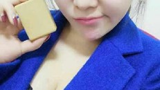 Bị 'đá' vì quá béo, cô gái hút mỡ bụng làm xà phòng tặng người yêu