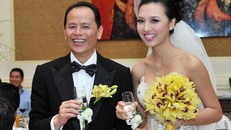 Những quý ông Việt lấy vợ trẻ kém... 30 tuổi