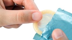 Cách phân biệt bao cao su thật - giả đơn giản chỉ trong 30 giây