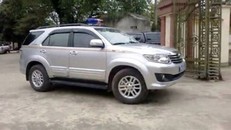 Chê dân kém ý thức, xe chủ tịch huyện gắn đèn ưu tiên