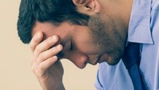 Nỗi khổ thầm kín vì chồng bỗng dưng...'thành người khác'