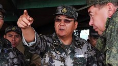 Trung Quốc sa thải sĩ quan quân đội cấp cao vì vụ ngộ độc rượu