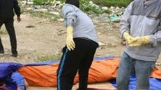 Hoảng hồn phát hiện thi thể người đàn ông lõa thể trên biển