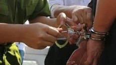 27 cán bộ Hải quan An Giang dính líu vụ lừa hơn 80 tỉ đồng