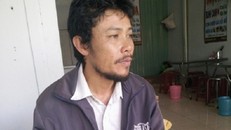 Rơi nước mắt hình ảnh người cha tiều tụy tìm con trai mất tích