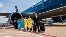 Câu chuyện thị phần và dân nghèo đi máy bay