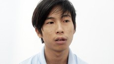 Chơi game về sợ bị mắng, em chém anh dã man khi đang ngủ