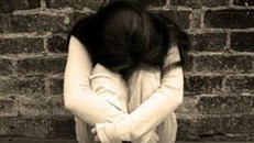 Rủ bé gái lớp 8 bỏ học đi chơi để 'quan hệ'