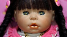 Búp bê 'tâm linh' gây sốt tại Thái Lan