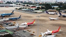 Tăng chuyến bay dịp Tết, lo tắc nghiêm trọng đường trên không