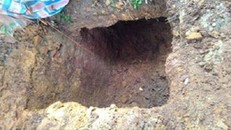 Chuyên lạ ở Hà Nội: 2 tháng trắng đêm đào hầm sang nhà hàng xóm