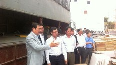 Thăm hỏi các gia đình nạn nhân trong vụ rơi thang máy ở Đà Nẵng