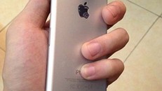 Rò rỉ những hình ảnh đầu tiên của iPhone 6c