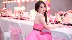 Ngọc Trinh khóc hết nước mắt khi nhắc đến người yêu