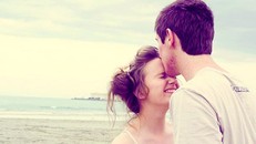 Tuyệt chiêu kích thích ham muốn ‘yêu’ không cần động chạm